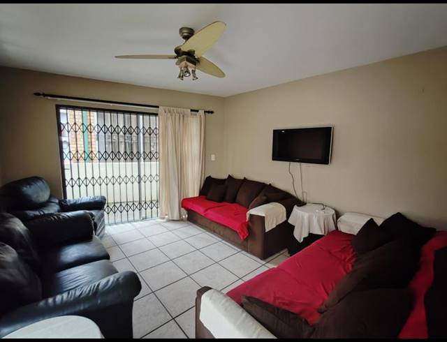 4 BEDROOM HOUSE FOR SALE IN MISTY BAY